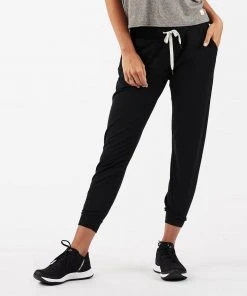 VUORI Women's Performance Jogger - Winter 2021/2022 6 VUORI Women's Performance Jogger - Winter 2021/2022